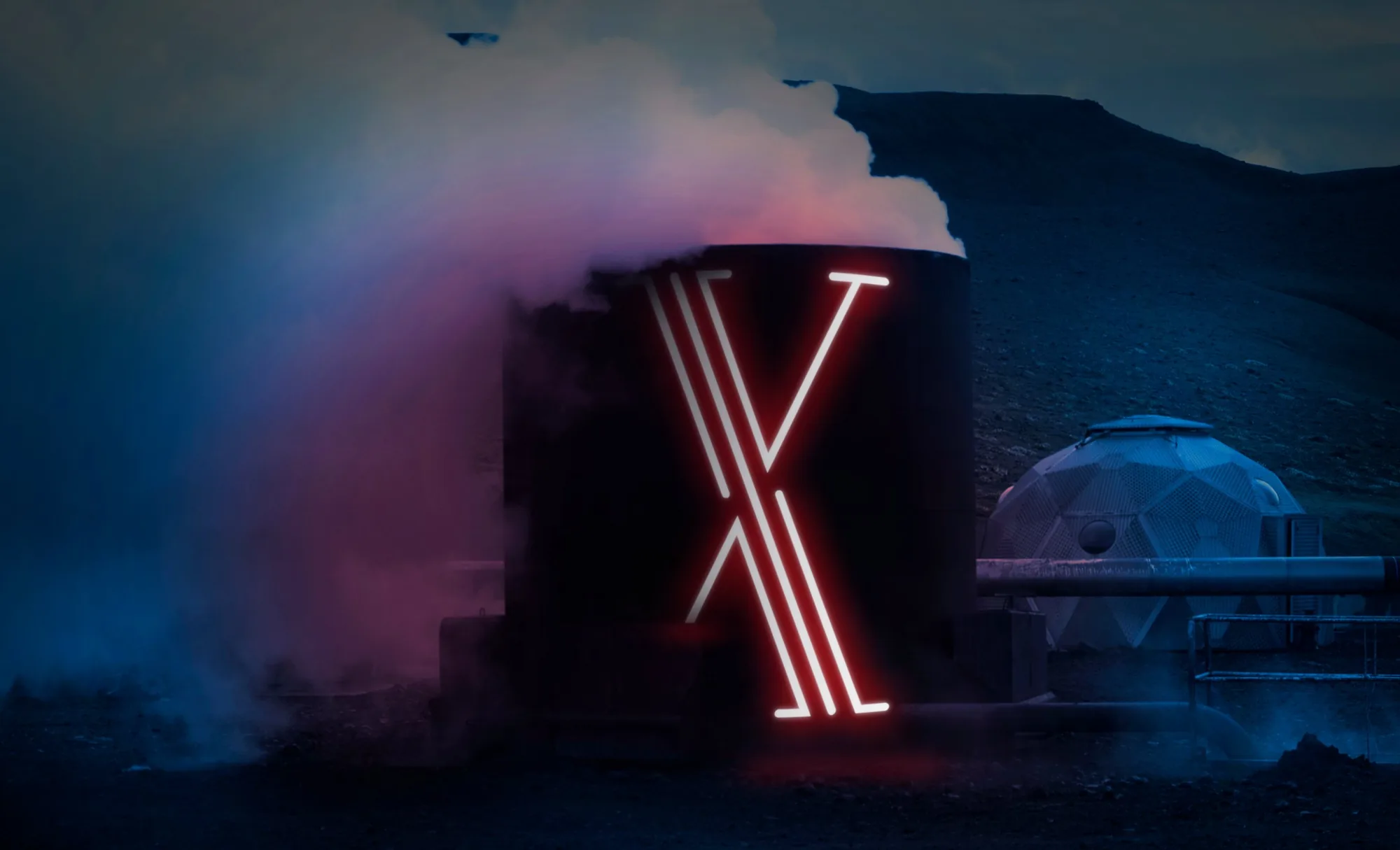 Lettre X en néon rouge sur une cuve fumante près d’une centrale géothermique, Islande